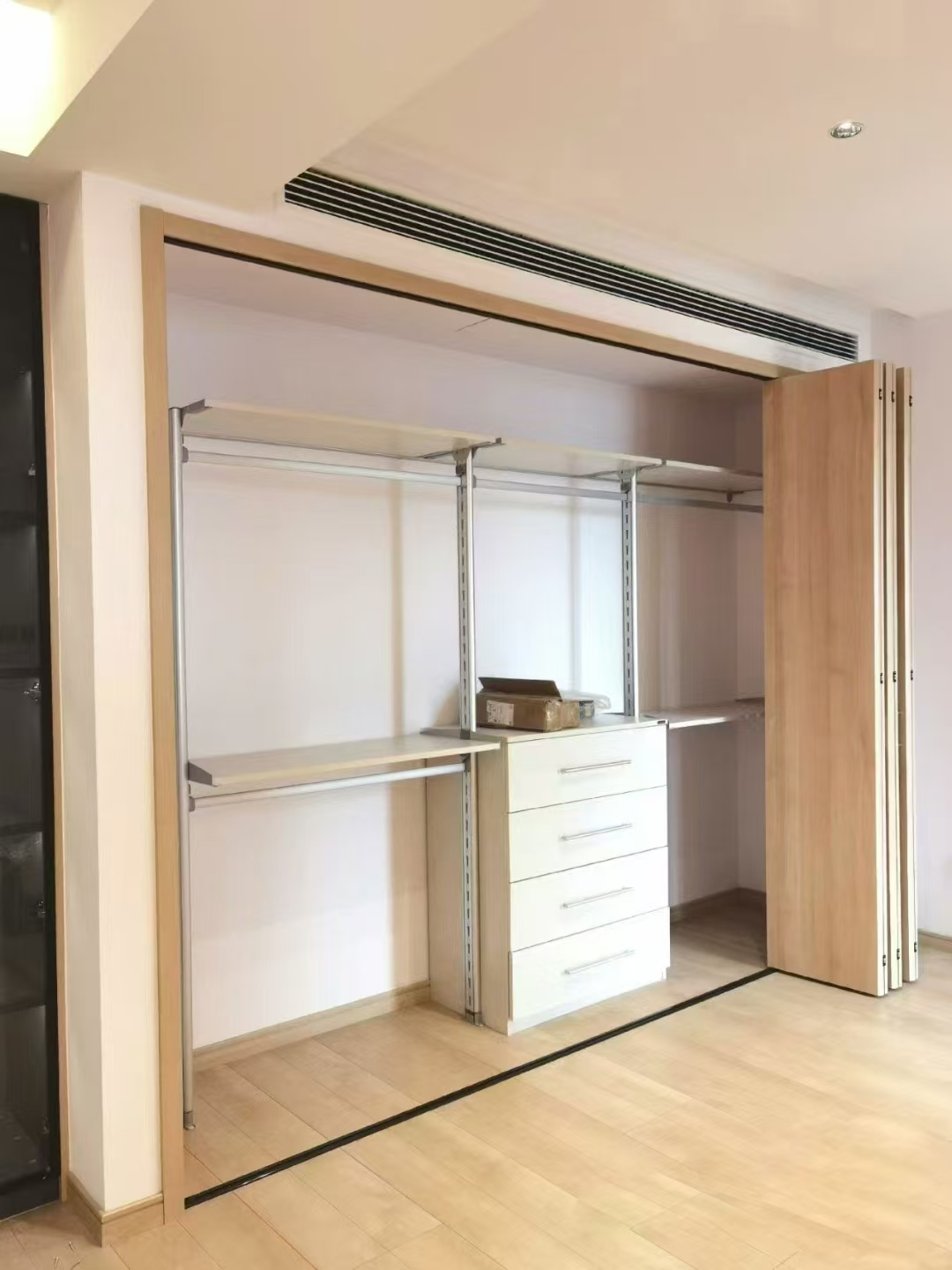 Aluminum Metal Wardrobe